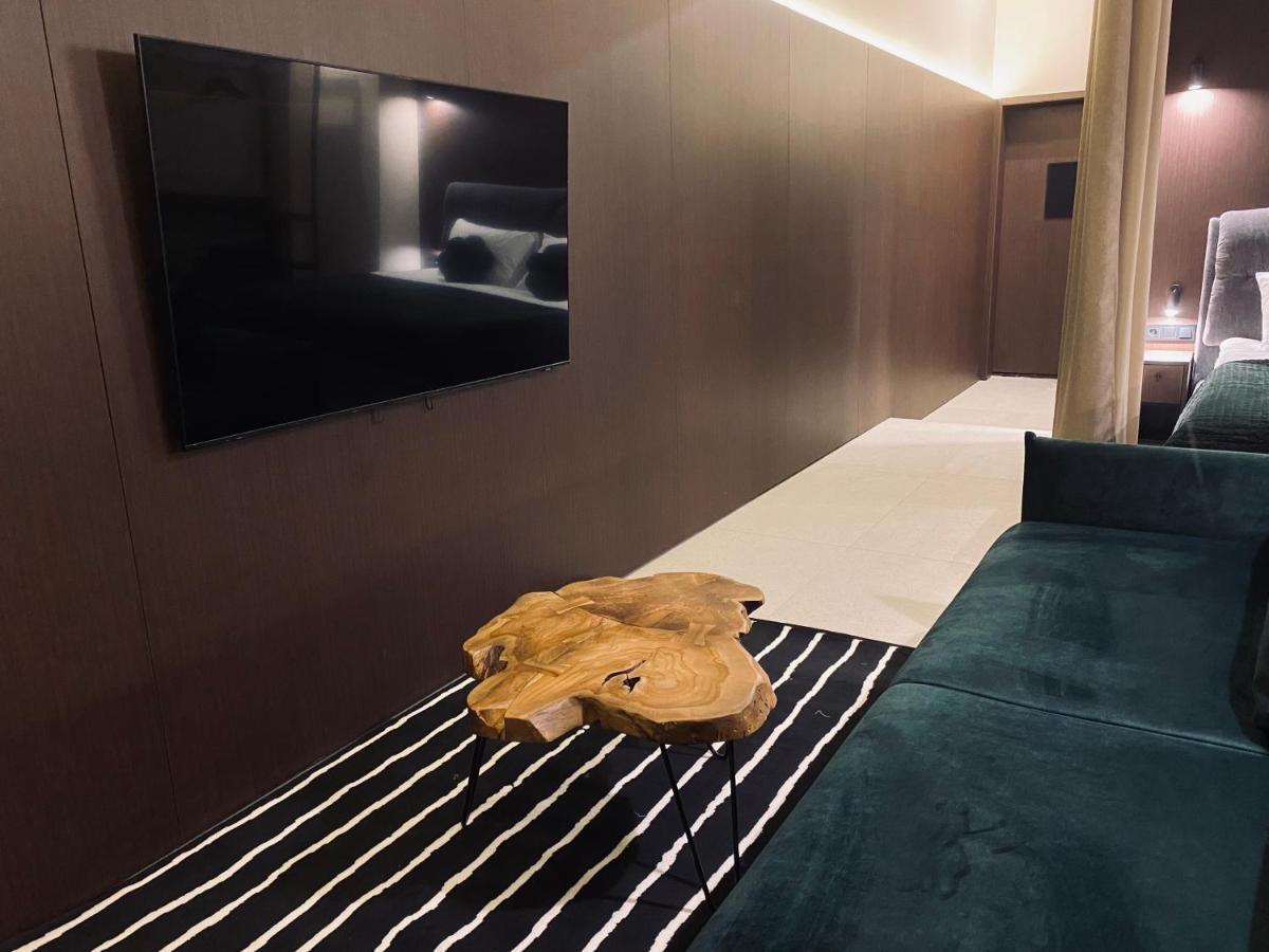 High Five Apartments, Most City Area Dnipro Esterno foto