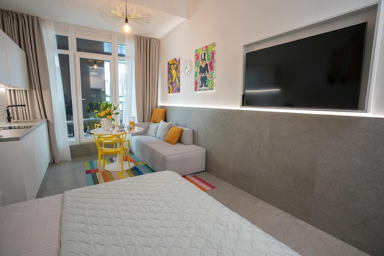 High Five Apartments, Most City Area Dnipro Esterno foto